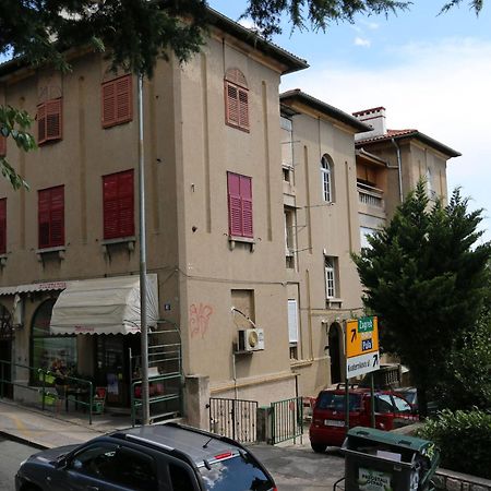 Apartment Krimeja Rijeka Eksteriør bilde